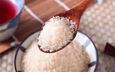 白糖别再这样吃了,小心肚里长虫,已有人中招